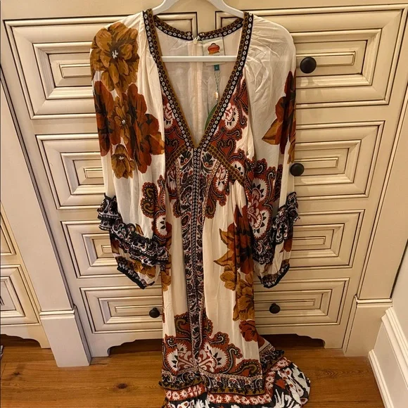 FARM Rio Multicolor Floral Long Sleeve Dress - Picture 1 of 4